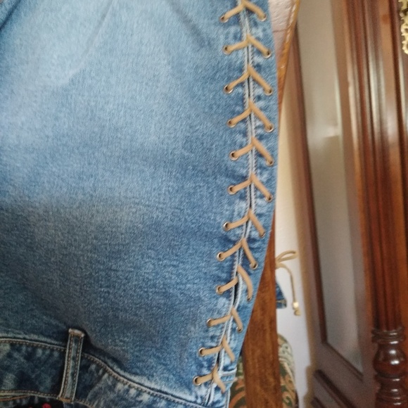 Jeans - Picture 3 of 5